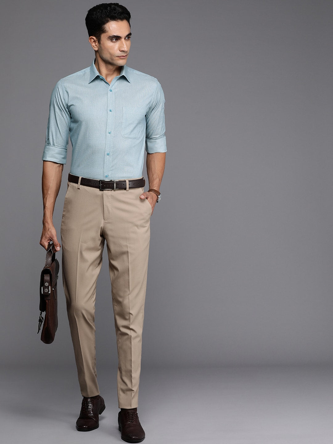 50% OFF on Raymond Men Navy Blue Slim Fit Solid Formal Shirt on Myntra |  PaisaWapas.com